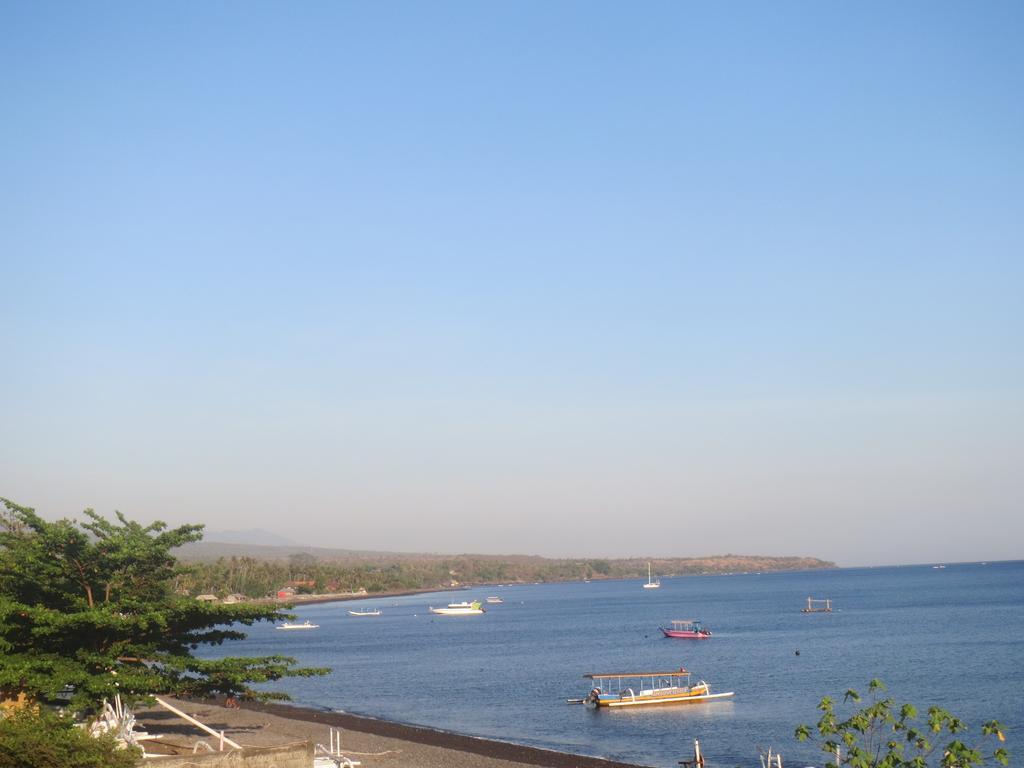 Amed Sari Beach Guesthouse Exteriér fotografie