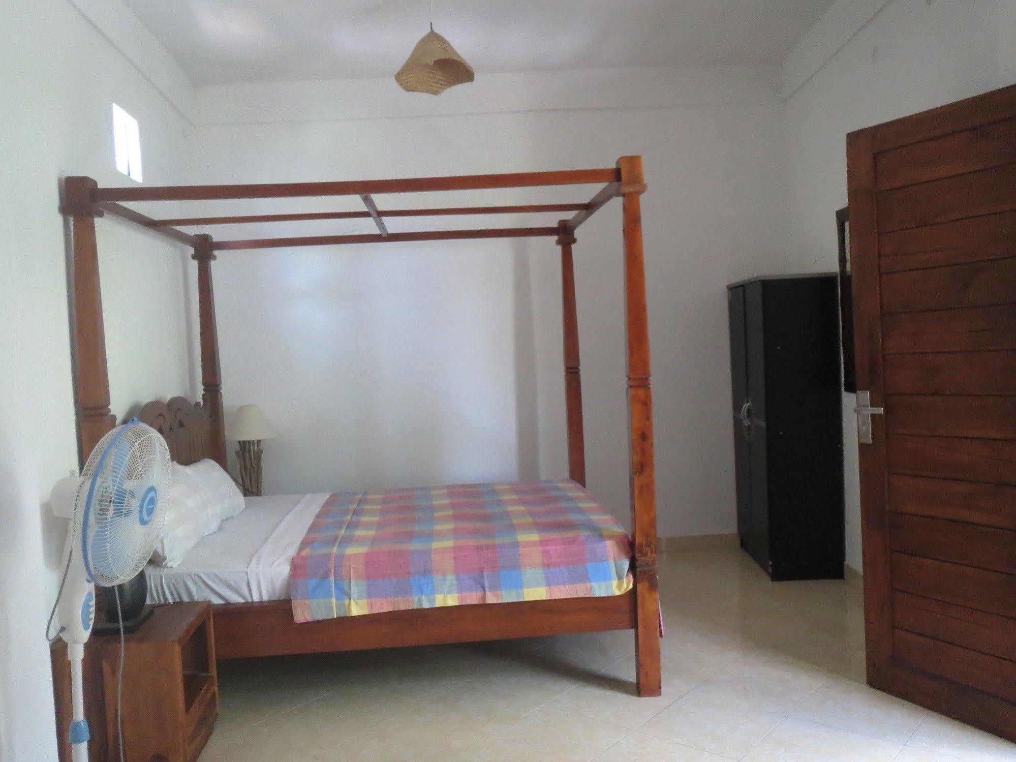 Amed Sari Beach Guesthouse Exteriér fotografie