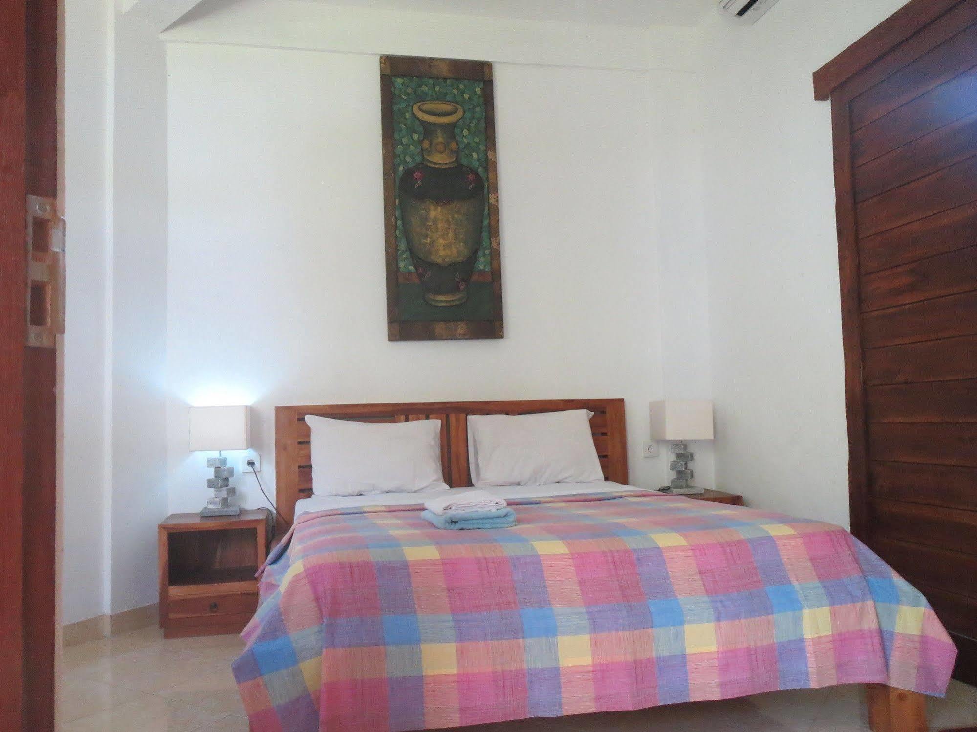 Amed Sari Beach Guesthouse Exteriér fotografie