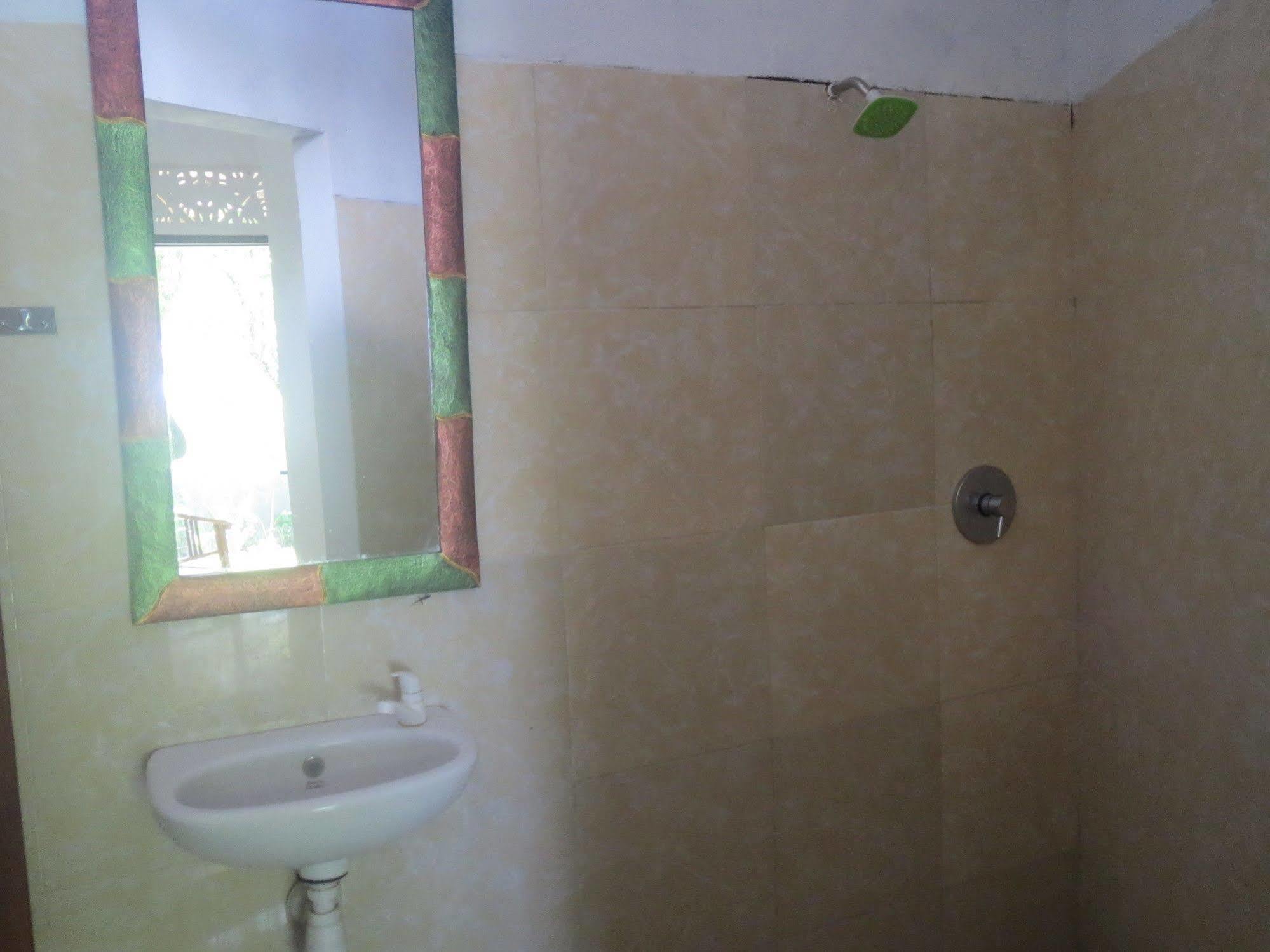 Amed Sari Beach Guesthouse Exteriér fotografie