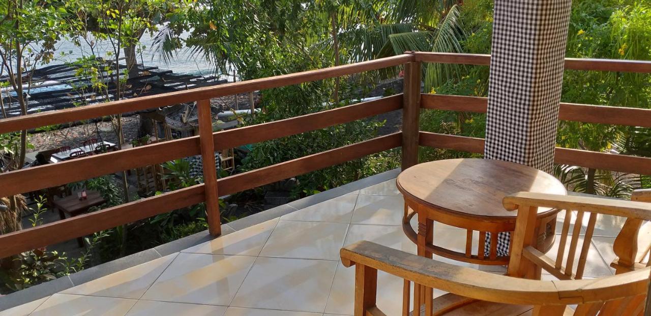 Amed Sari Beach Guesthouse Exteriér fotografie