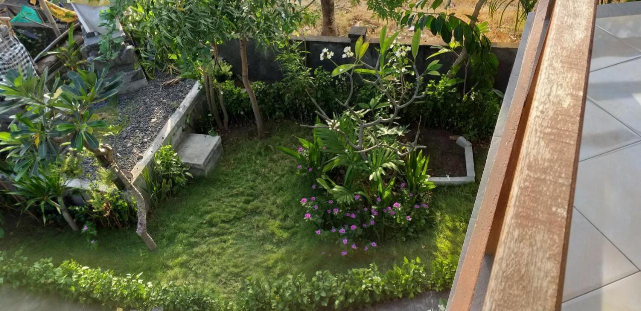 Amed Sari Beach Guesthouse Exteriér fotografie